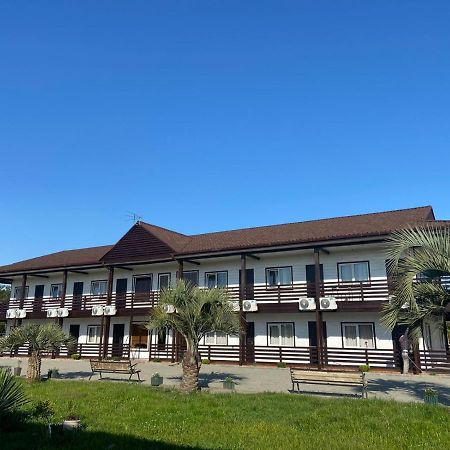 Al Mare Hotel Pitsunda Eksteriør billede